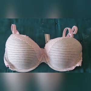 PINK Victoria's Secret Wear Everywhere Lightly Lined  *NEW*